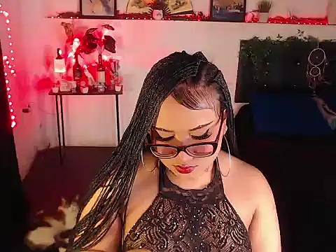 LiaScarlett online show from 12.15.25