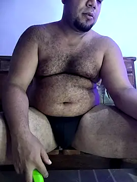 Snapshot of Evert_hairyboy chatting on 09.21.25 Evert hairyboy online show from 09.21.25