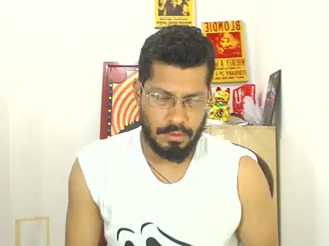 Snapshot of MikeRiverx chatting on 06.15.26 MikeRiverx online show from 06.15.26