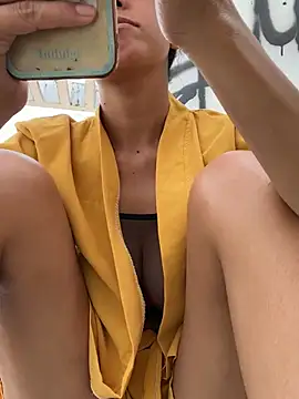 2HotAsain4u online show from 01.09.25