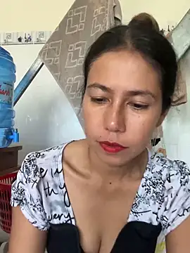 2HotAsain4u online show from 01.21.25