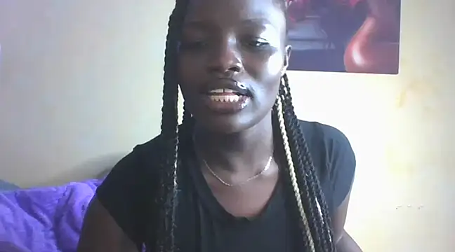 Snapshot of Mon_cherrie_ chatting on 12.02.24 Mon cherrie online show from 12.02.24