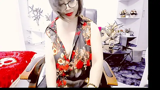 Snapshot of Miu-Le chatting on 05.08.26 Miu-Le online show from 05.08.26