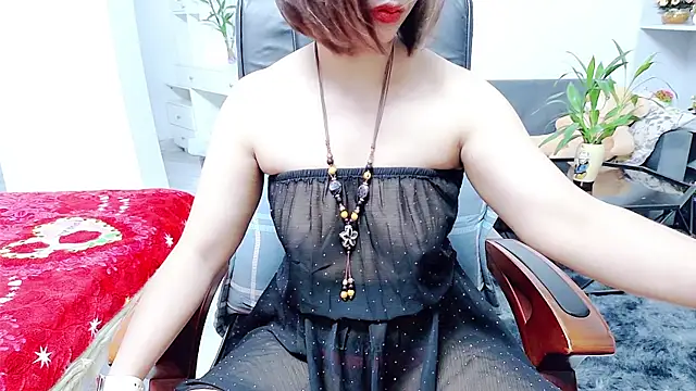 Snapshot of Miu-Le chatting on 05.30.26 Miu-Le online show from 05.30.26