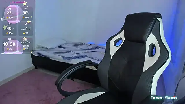 Riana Kean online show from 02.27.25