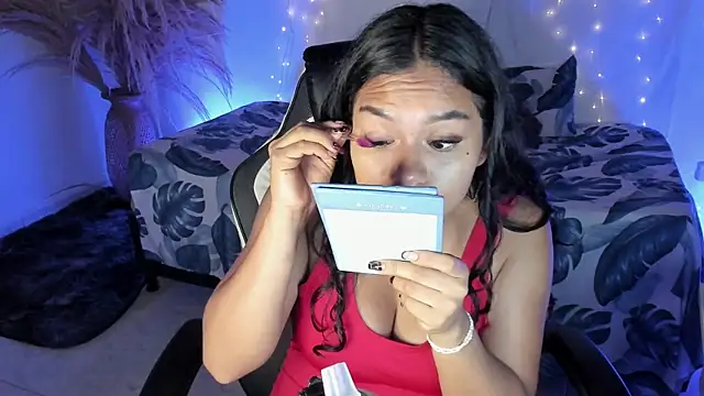 Riana Kean online show from 04.17.26