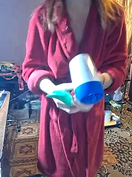  Kitti  online show from 10.24.25