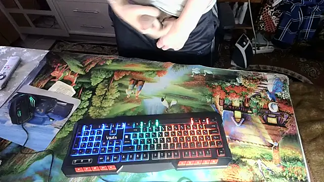 Snapshot of oleg1984 chatting on 12.18.25 oleg1984 online show from 12.18.25