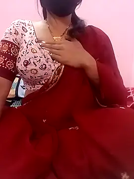 Snapshot of Beauty-khan chatting on 01.26.25 Beauty-khan online show from 01.26.25