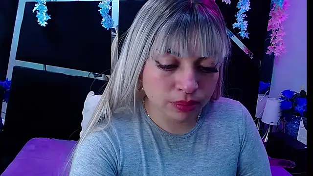 Cocoo Nuth online show from 02.22.25