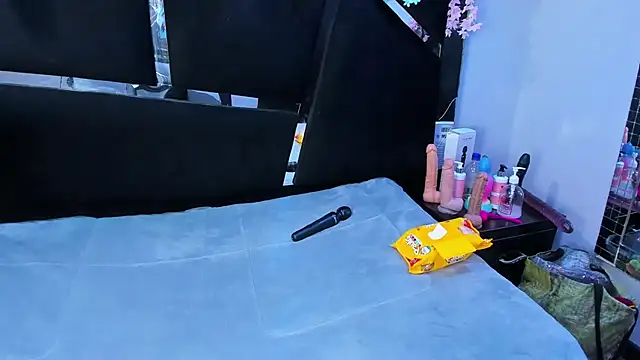 Cocoo Nuth online show from 10.30.25