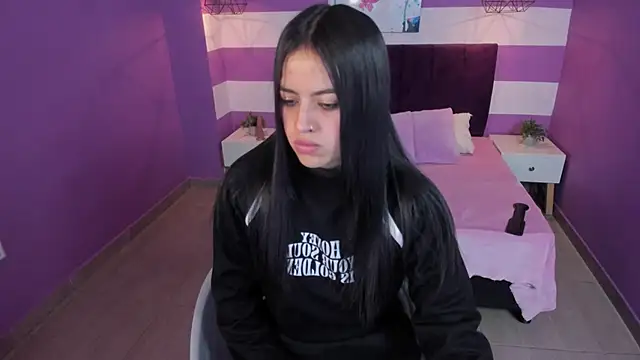 Snapshot of Alli_cooper chatting on 02.03.25 Alli cooper online show from 02.03.25