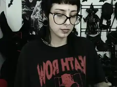 n0sferatus   online show from 04.10.26