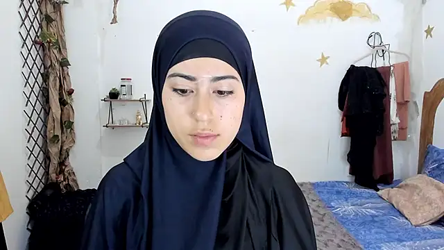 chaymae nah  online show from 09.29.25