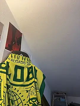 Snapshot of rafamarianoofc chatting on 09.27.25 rafamarianoofc online show from 09.27.25