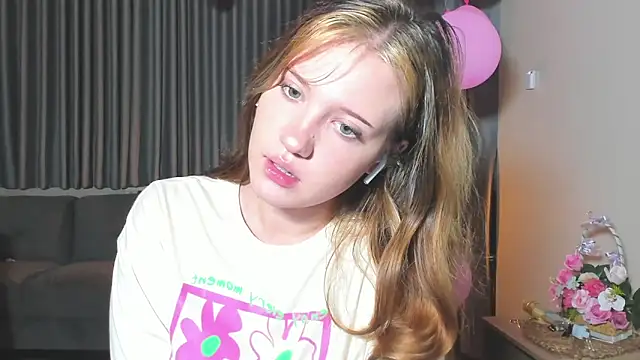 HanahCute online show from 03.06.25