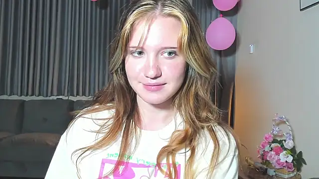 HanahCute online show from 03.06.25