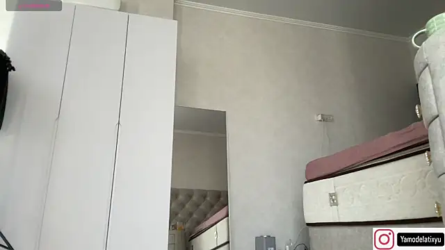 diffgirls2 online show from 09.13.25