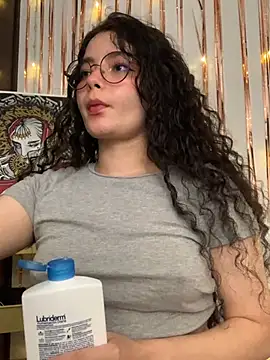 Snapshot of Antoniart_ chatting on 01.21.25 Antoniart online show from 01.21.25