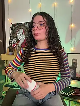 Snapshot of Antoniart_ chatting on 12.03.25 Antoniart online show from 12.03.25