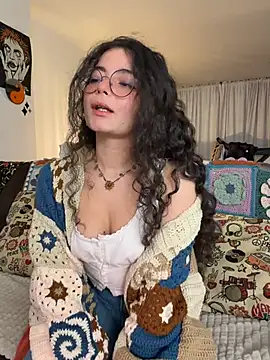 Snapshot of Antoniart_ chatting on 02.27.26 Antoniart online show from 02.27.26