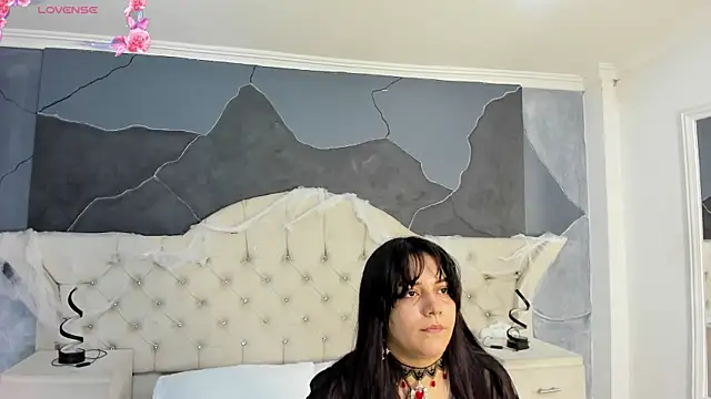 AmberGreyy  online show from 10.21.25