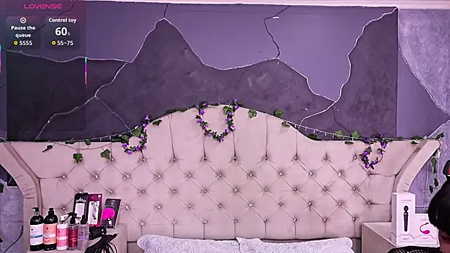 AmberGreyy  online show from 02.19.26