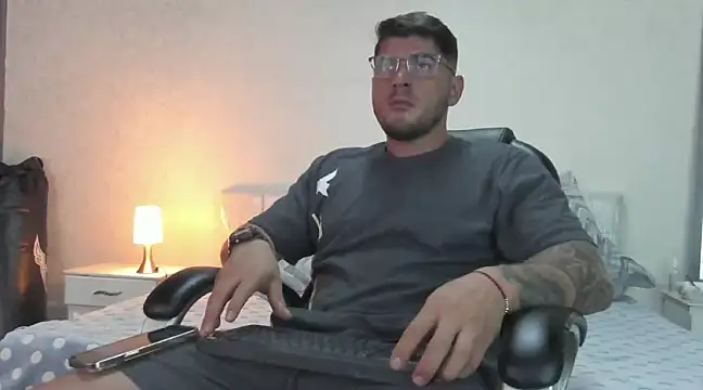 Teilor Creed online show from 02.18.25