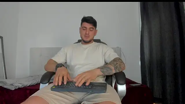 Teilor Creed online show from 11.18.25