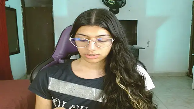 engielphoenis14 online show from 03.14.26