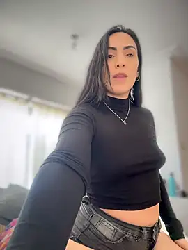 Snapshot of alessandra-a chatting on 05.22.26 alessandra-a online show from 05.22.26