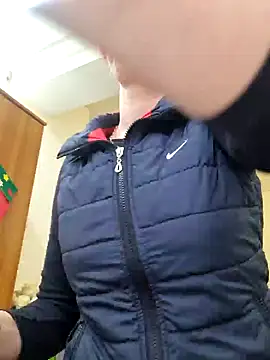 Snapshot of Evadesirex46 chatting on 12.24.24 Evadesirex46 online show from 12.24.24