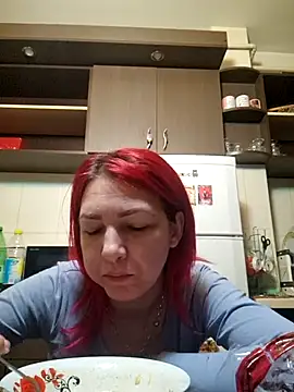 Snapshot of Evadesirex46 chatting on 02.15.25 Evadesirex46 online show from 02.15.25