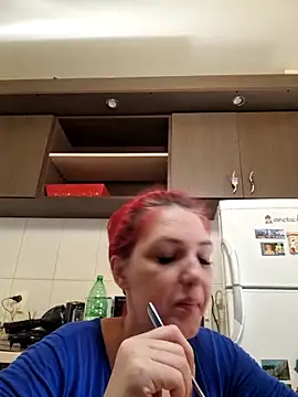 Snapshot of Evadesirex46 chatting on 02.21.25 Evadesirex46 online show from 02.21.25