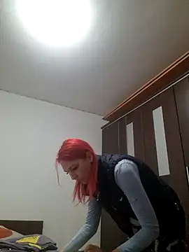 Snapshot of Evadesirex46 chatting on 03.21.25 Evadesirex46 online show from 03.21.25