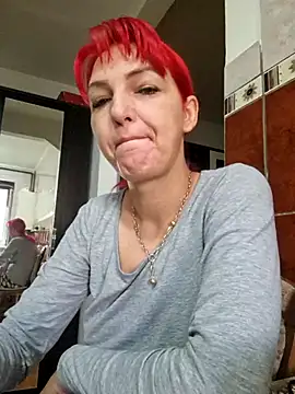 Snapshot of Evadesirex46 chatting on 09.23.25 Evadesirex46 online show from 09.23.25