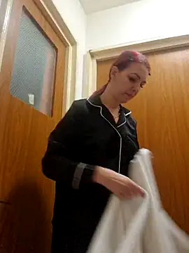 Evadesirex46 online show from 02.19.26