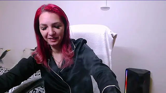 Snapshot of Evadesirex46 chatting on 05.17.26 Evadesirex46 online show from 05.17.26