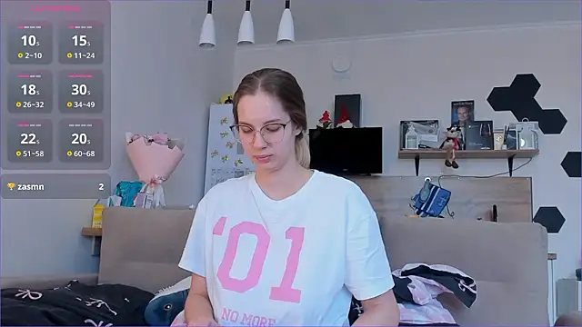 Girl alone home online show from 03.16.26