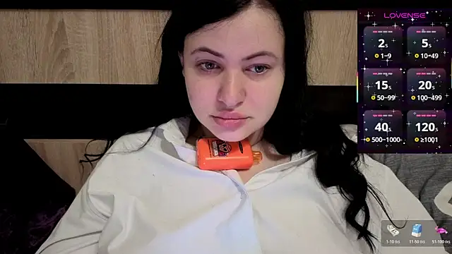Snapshot of German_Eva chatting on 05.17.26 German Eva online show from 05.17.26
