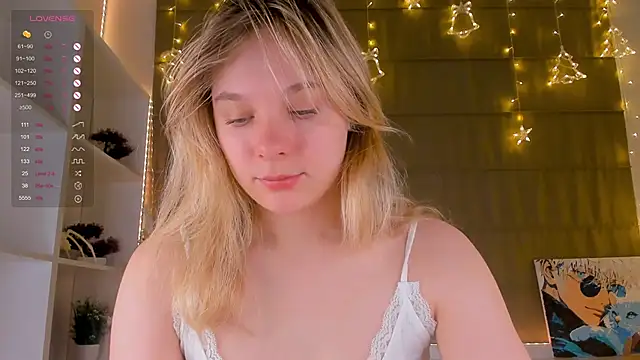 Snapshot of NaokoStifel chatting on 01.19.25 NaokoStifel online show from 01.19.25