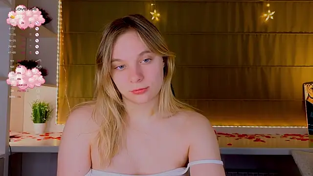 Snapshot of NaokoStifel chatting on 02.03.25 NaokoStifel online show from 02.03.25