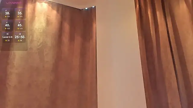 Snapshot of NaokoStifel chatting on 02.17.25 NaokoStifel online show from 02.17.25