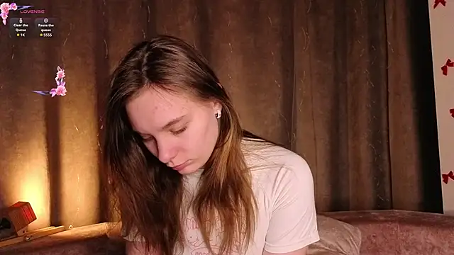 Snapshot of NaokoStifel chatting on 02.26.26 NaokoStifel online show from 02.26.26