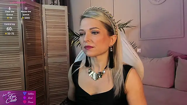 Snapshot of Gloria_Lovely chatting on 01.28.25 Gloria Lovely online show from 01.28.25