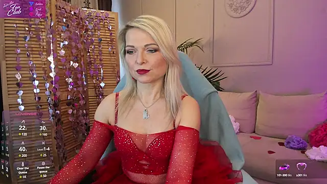 Snapshot of Gloria_Lovely chatting on 02.13.25 Gloria Lovely online show from 02.13.25