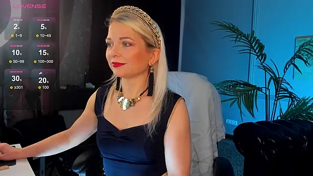 Snapshot of Gloria_Lovely chatting on 02.27.25 Gloria Lovely online show from 02.27.25