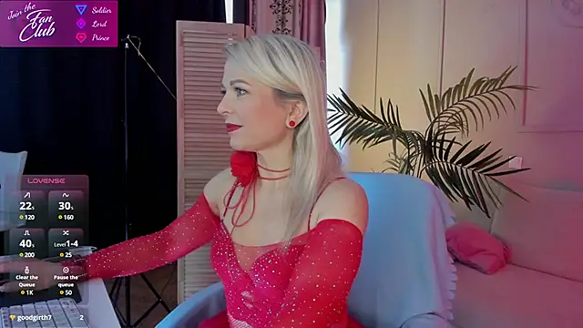 Snapshot of Gloria_Lovely chatting on 03.15.25 Gloria Lovely online show from 03.15.25