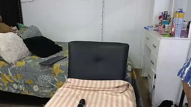 charlotte 077 online show from 11.25.25