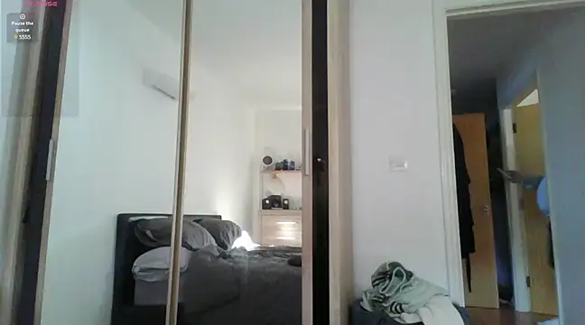 Nizzlivecam online show from 01.02.25